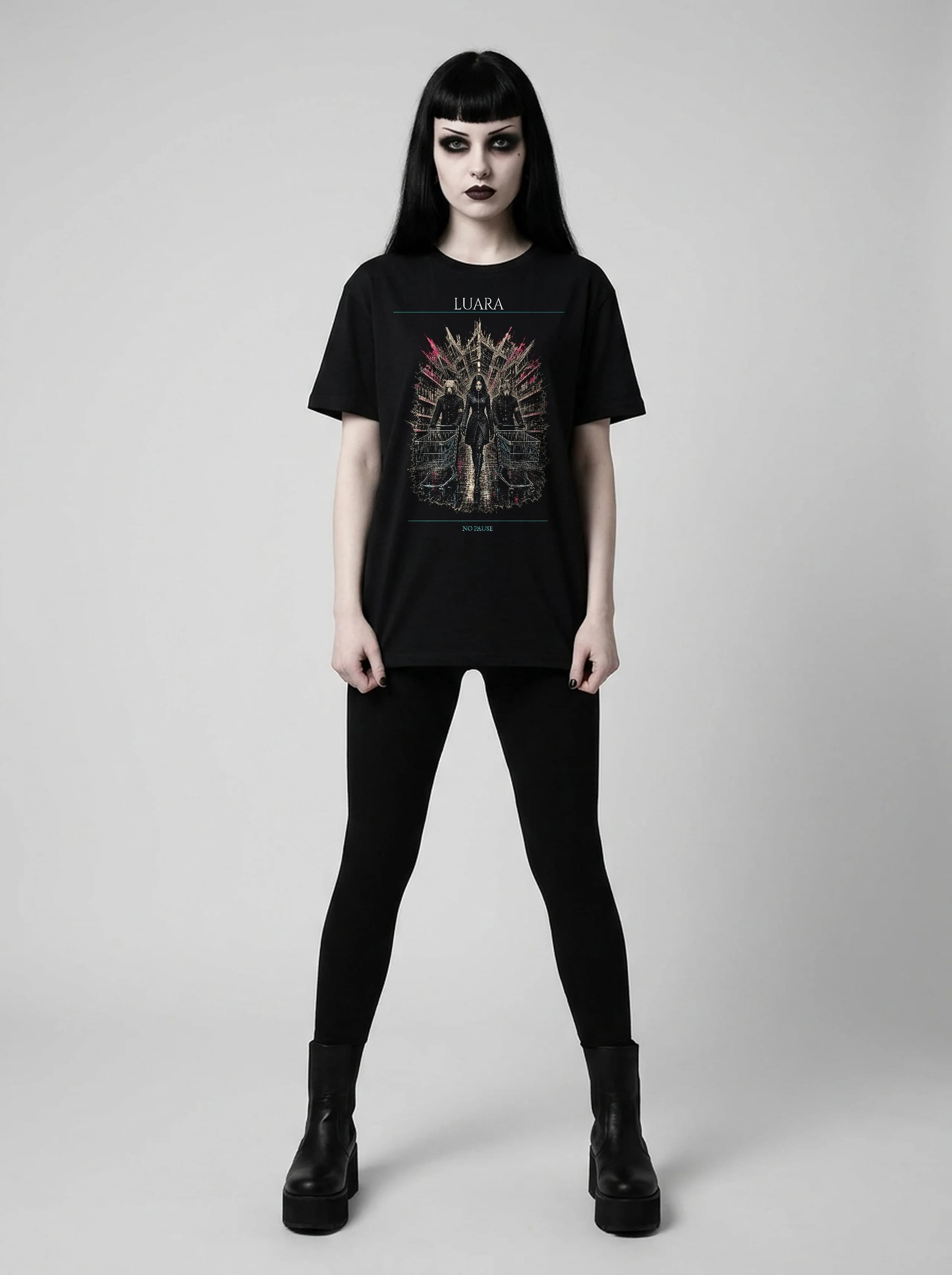 Luara T-Shirt: female model, full length